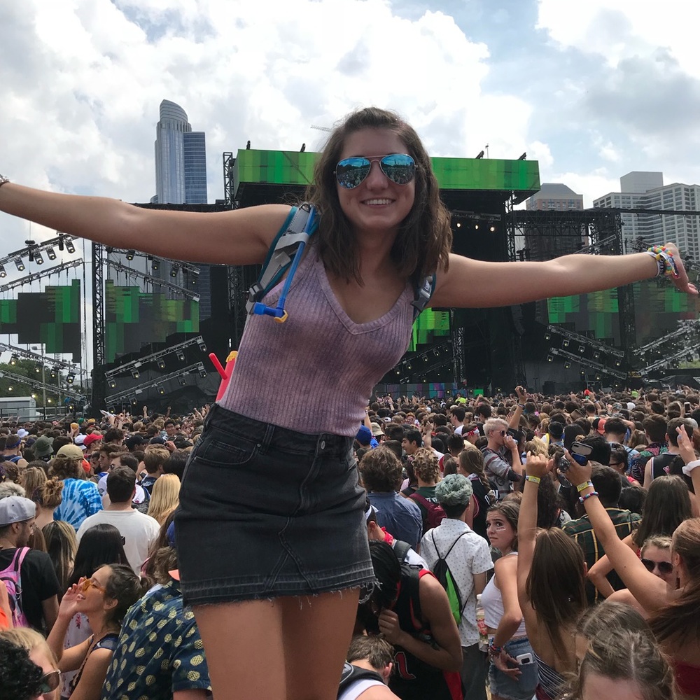 Meet your Posher, Hayley